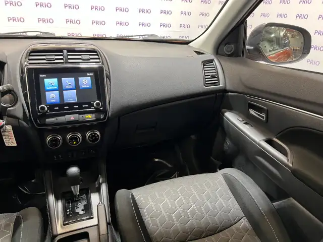 2022 Mitsubishi RVR - Photo 29