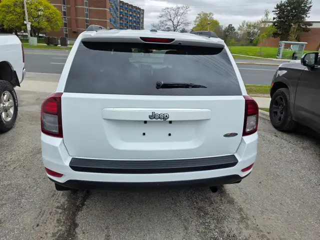 2016 Jeep Compass FWD 4dr North - Photo 4