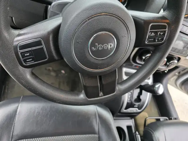 2016 Jeep Compass FWD 4dr North - Photo 12
