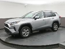 2025 Toyota RAV4 LE HYBRID & GAS |AWD | LOW MILEAGE | APPLE CARP - Photo 3