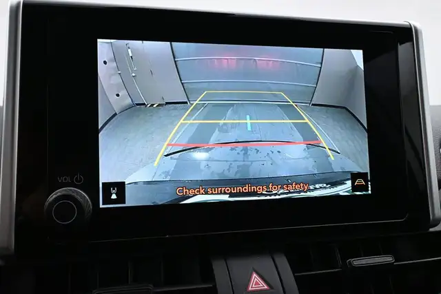 2025 Toyota RAV4 LE HYBRID & GAS |AWD | LOW MILEAGE | APPLE CARP - Photo 13