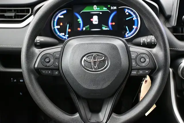 2025 Toyota RAV4 LE HYBRID & GAS |AWD | LOW MILEAGE | APPLE CARP - Photo 20