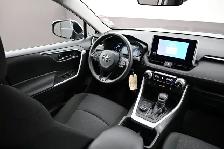 2025 Toyota RAV4 LE HYBRID & GAS |AWD | LOW MILEAGE | APPLE CARP - Photo 25