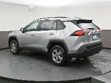 2025 Toyota RAV4 LE HYBRID & GAS |AWD | LOW MILEAGE | APPLE CARP - Photo 30