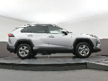2025 Toyota RAV4 LE HYBRID & GAS |AWD | LOW MILEAGE | APPLE CARP - Photo 35