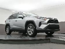 2025 Toyota RAV4 LE HYBRID & GAS |AWD | LOW MILEAGE | APPLE CARP - Photo 36