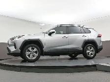 2025 Toyota RAV4 LE HYBRID & GAS |AWD | LOW MILEAGE | APPLE CARP - Photo 38