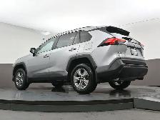 2025 Toyota RAV4 LE HYBRID & GAS |AWD | LOW MILEAGE | APPLE CARP - Photo 40