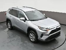 2025 Toyota RAV4 LE HYBRID & GAS |AWD | LOW MILEAGE | APPLE CARP - Photo 42