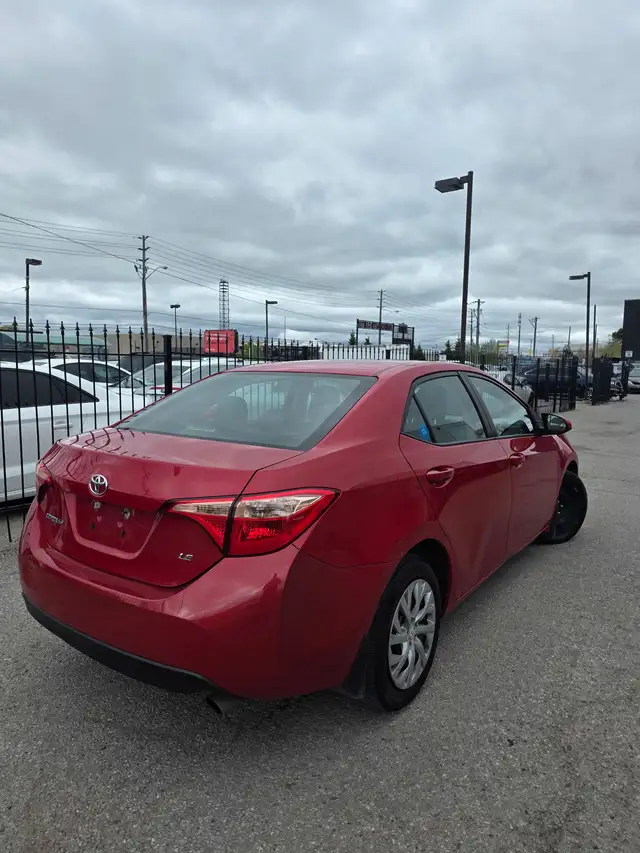 2019 Toyota Corolla LE - Photo 4