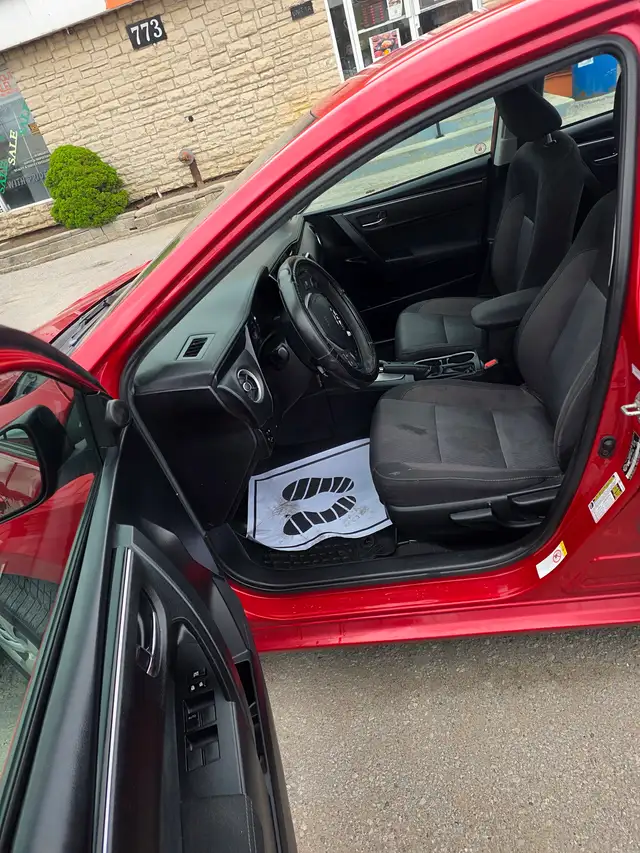 2019 Toyota Corolla LE - Photo 5