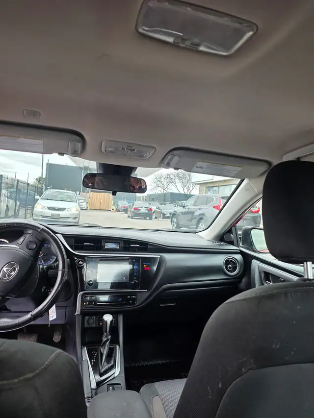 2019 Toyota Corolla LE - Photo 7