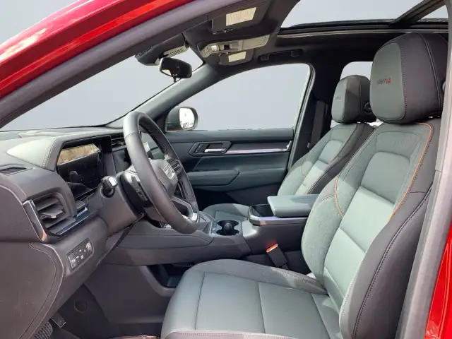 2026 GMC Terrain - Photo 12