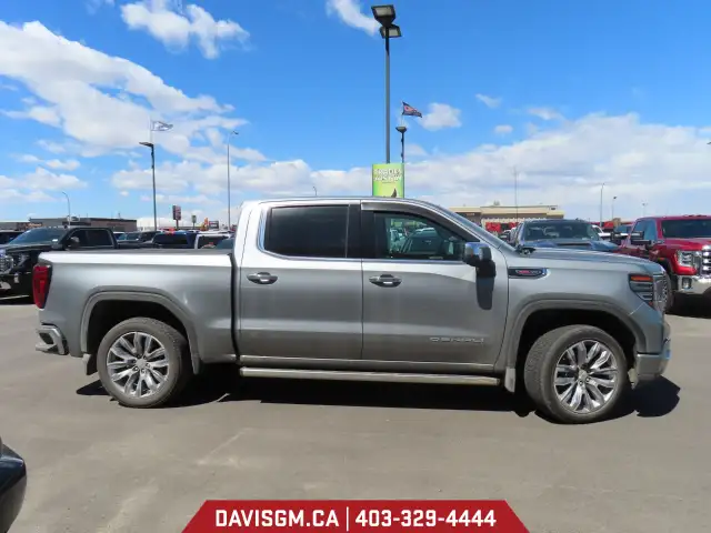 2025 GMC Sierra 1500 - Photo 4