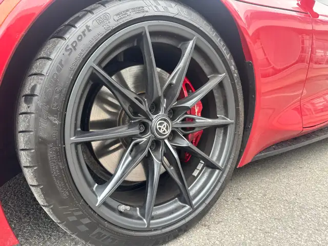 2023 Toyota GR Supra 3.0 GR! Two Sets of Tires and Rims! - Photo 6