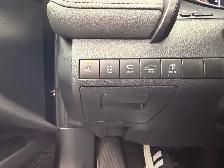 2020 Toyota Camry Hybrid XLE Auto, LEATHER, SUNROOF, NAVIGATION - Photo 6