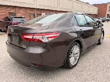 2020 Toyota Camry Hybrid XLE Auto, LEATHER, SUNROOF, NAVIGATION - Photo 8