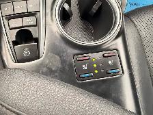 2020 Toyota Camry Hybrid XLE Auto, LEATHER, SUNROOF, NAVIGATION - Photo 12
