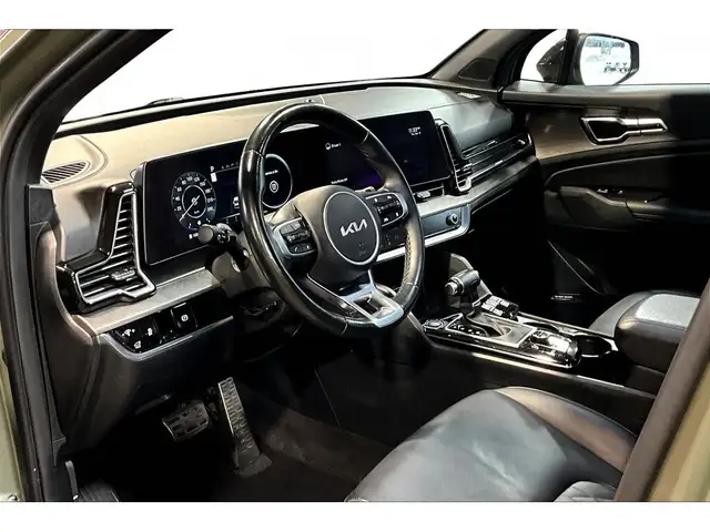 2023 Kia Sportage AWD | LEATHER | NAV | PANORAMIC SUNROOF | - Photo 2