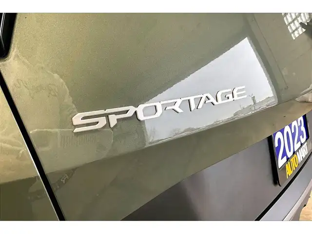 2023 Kia Sportage AWD | LEATHER | NAV | PANORAMIC SUNROOF | - Photo 8