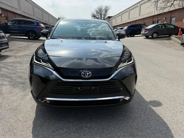 2023 Toyota Venza LIMITED AWD , ONE OWNER, PANORAMIC ROOF, LEATH - Photo 2