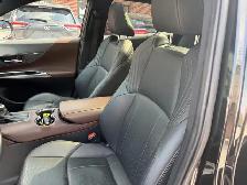 2023 Toyota Venza LIMITED AWD , ONE OWNER, PANORAMIC ROOF, LEATH - Photo 16