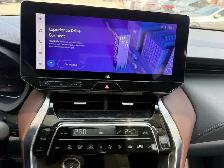 2023 Toyota Venza LIMITED AWD , ONE OWNER, PANORAMIC ROOF, LEATH - Photo 18