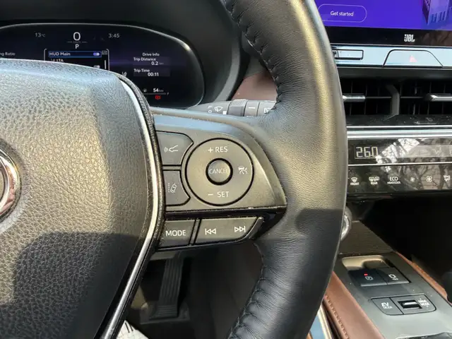 2023 Toyota Venza LIMITED AWD , ONE OWNER, PANORAMIC ROOF, LEATH - Photo 19