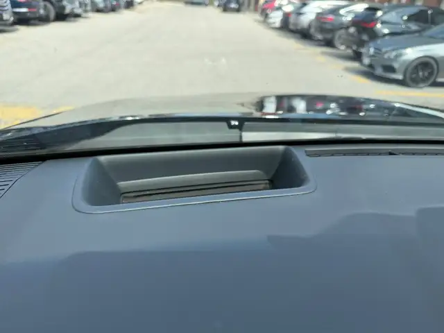 2023 Toyota Venza LIMITED AWD , ONE OWNER, PANORAMIC ROOF, LEATH - Photo 22