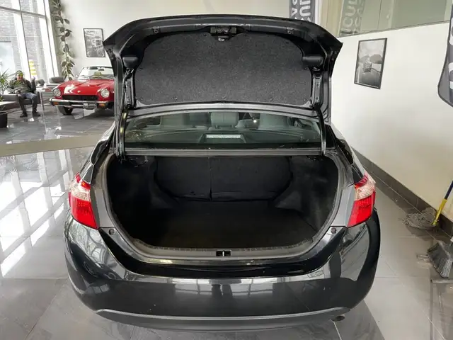 2017 Toyota Corolla CE - Photo 8