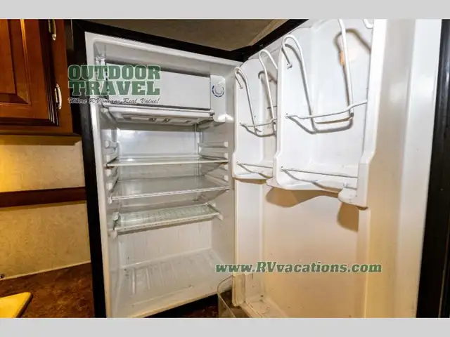 2013 Coachmen RV Freedom Express 292BHDS - Photo 12