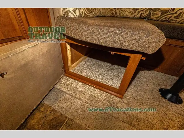 2013 Coachmen RV Freedom Express 292BHDS - Photo 33