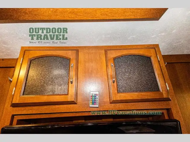 2013 Coachmen RV Freedom Express 292BHDS - Photo 40