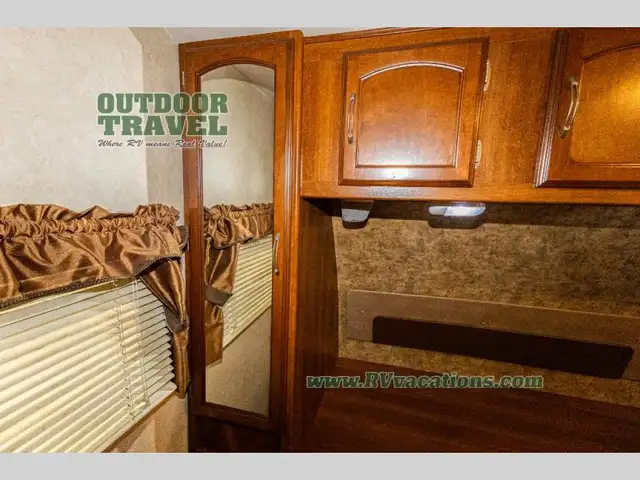2013 Coachmen RV Freedom Express 292BHDS - Photo 48