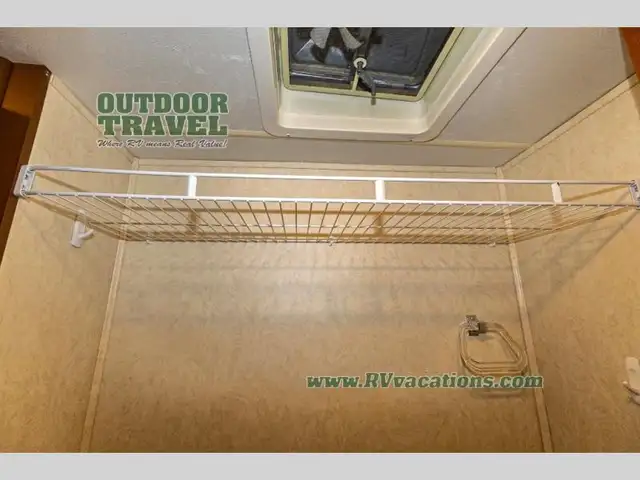 2013 Coachmen RV Freedom Express 292BHDS - Photo 54
