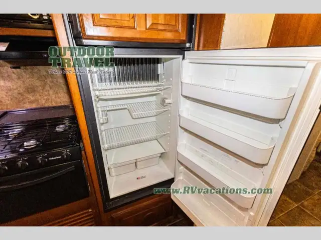 2013 Coachmen RV Freedom Express 292BHDS - Photo 67