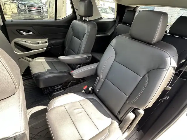 2021 Chevrolet Traverse - Photo 13