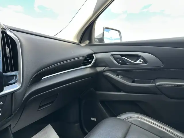 2021 Chevrolet Traverse - Photo 21