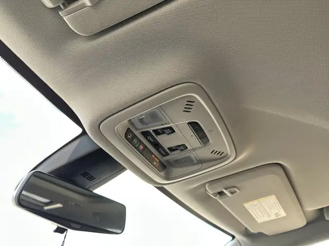 2021 Chevrolet Traverse - Photo 23