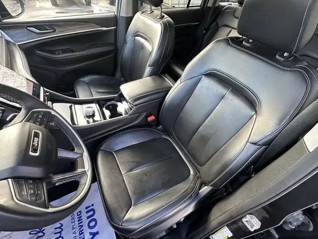 2023 Jeep Grand Cherokee - Photo 11
