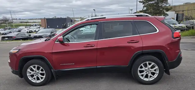 2015 Jeep Cherokee Sport 4dr 4x4 Automatic - Photo 9