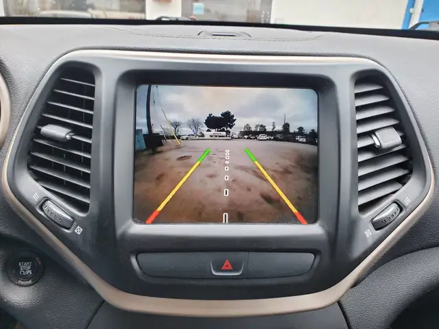 2016 Jeep Cherokee 4WD 4dr North - Photo 13