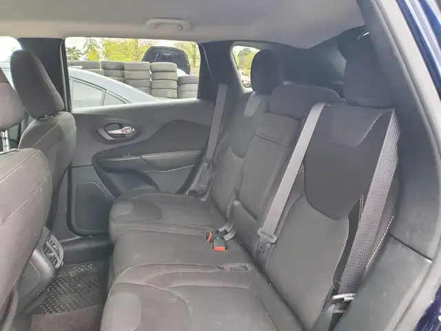 2016 Jeep Cherokee 4WD 4dr North - Photo 15