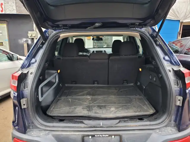 2016 Jeep Cherokee 4WD 4dr North - Photo 16