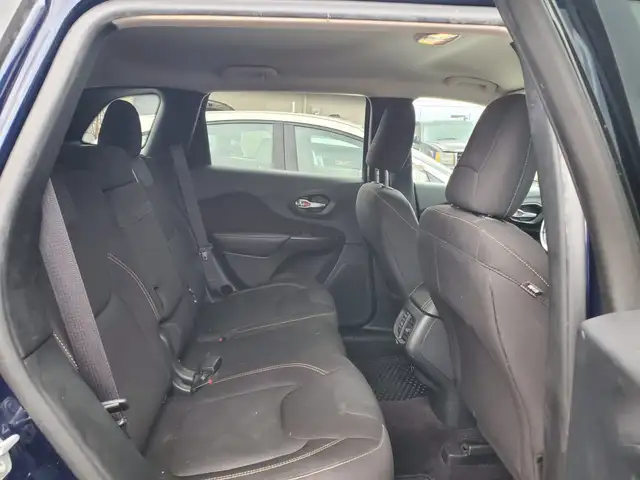 2016 Jeep Cherokee 4WD 4dr North - Photo 18