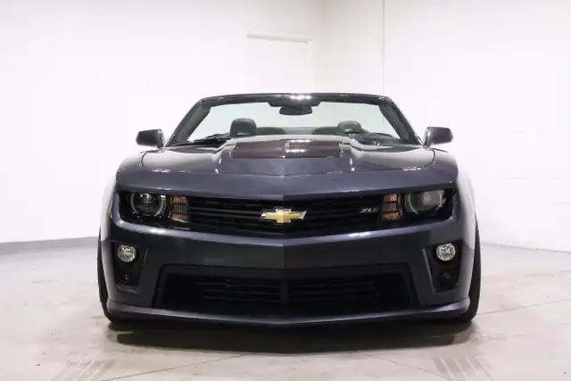 2014 Chevrolet Camaro ZL1 CONVERTIBLE | CLEAN CARFAX | LOW MILEA - Photo 9
