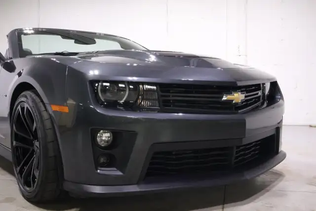 2014 Chevrolet Camaro ZL1 CONVERTIBLE | CLEAN CARFAX | LOW MILEA - Photo 10