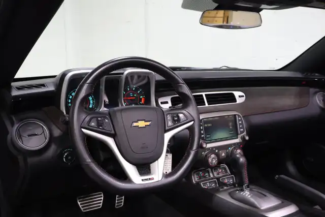 2014 Chevrolet Camaro ZL1 CONVERTIBLE | CLEAN CARFAX | LOW MILEA - Photo 19