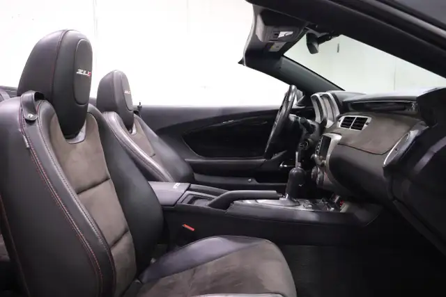 2014 Chevrolet Camaro ZL1 CONVERTIBLE | CLEAN CARFAX | LOW MILEA - Photo 27