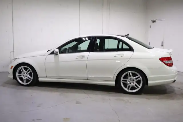 2010 Mercedes-Benz C350 4MATIC | ONE OWNER | DEALER SERVICED - Photo 3